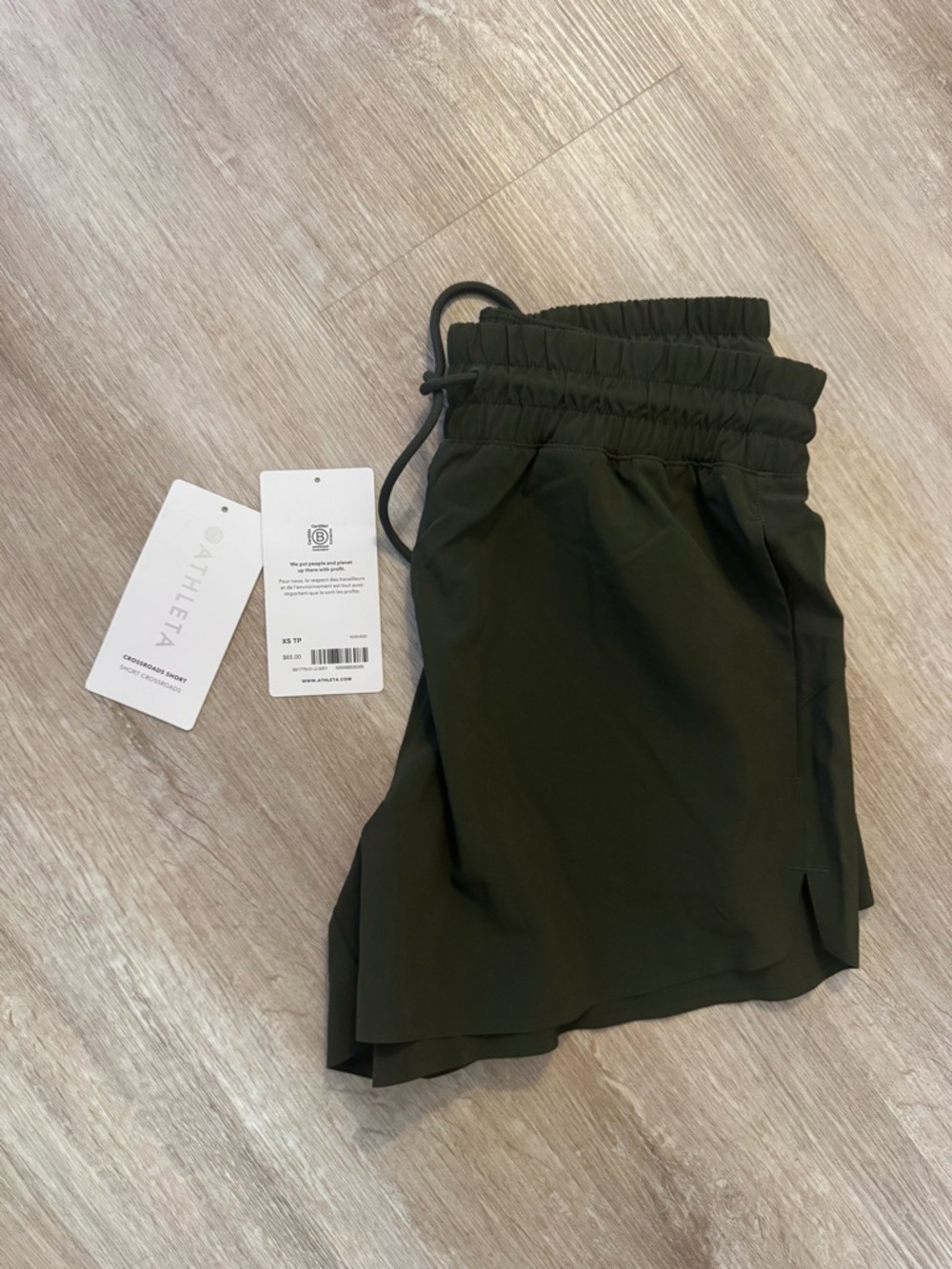 NWT Athleta Crossroads shorts